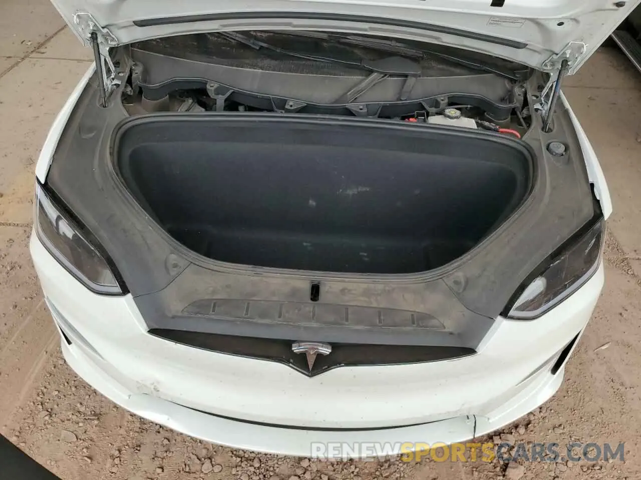 13 Photograph of a damaged car 7SAXCBE55PF407879 TESLA MODEL X 2023