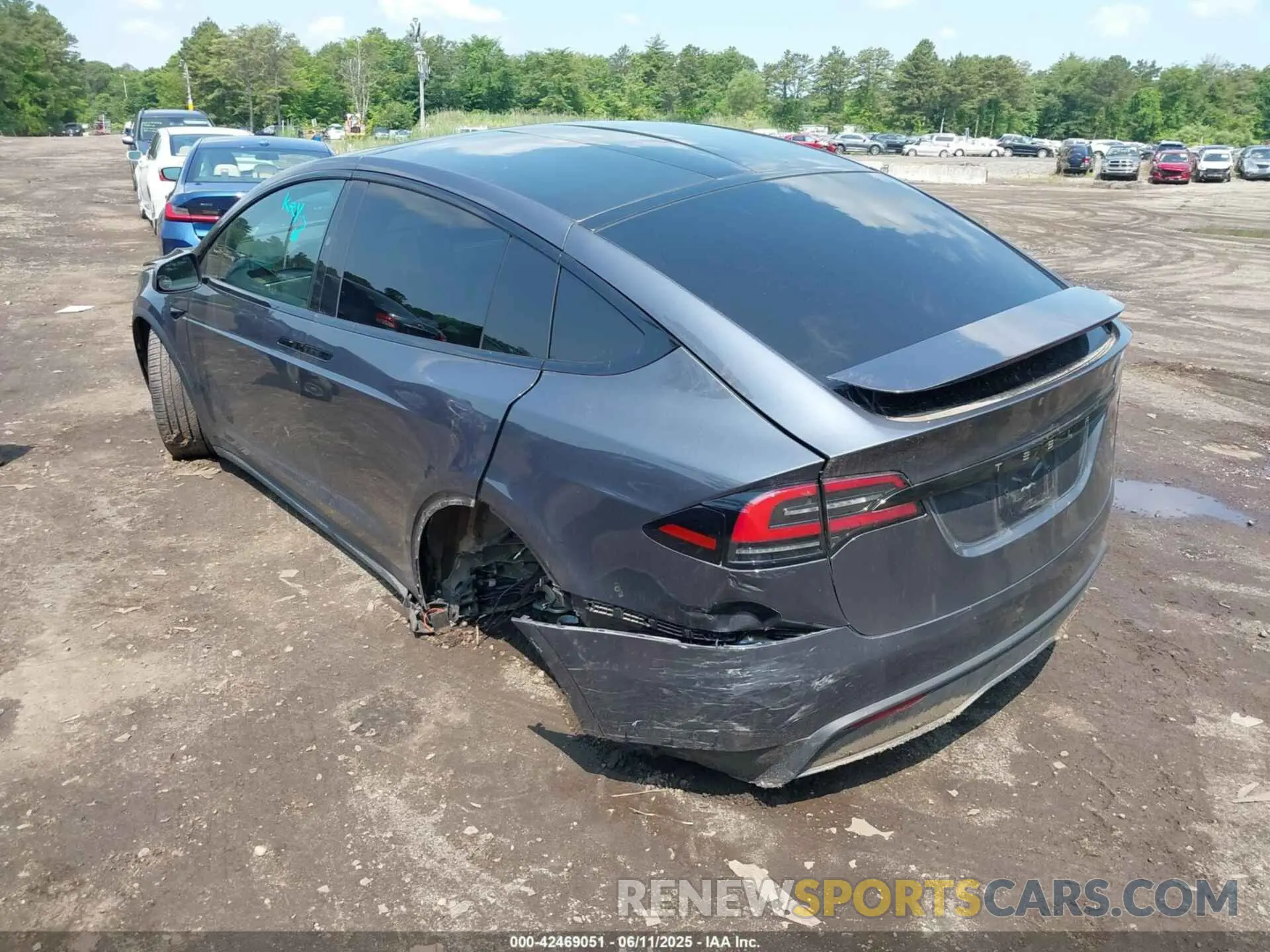 6 Photograph of a damaged car 7SAXCBE55PF411222 TESLA MODEL X 2023