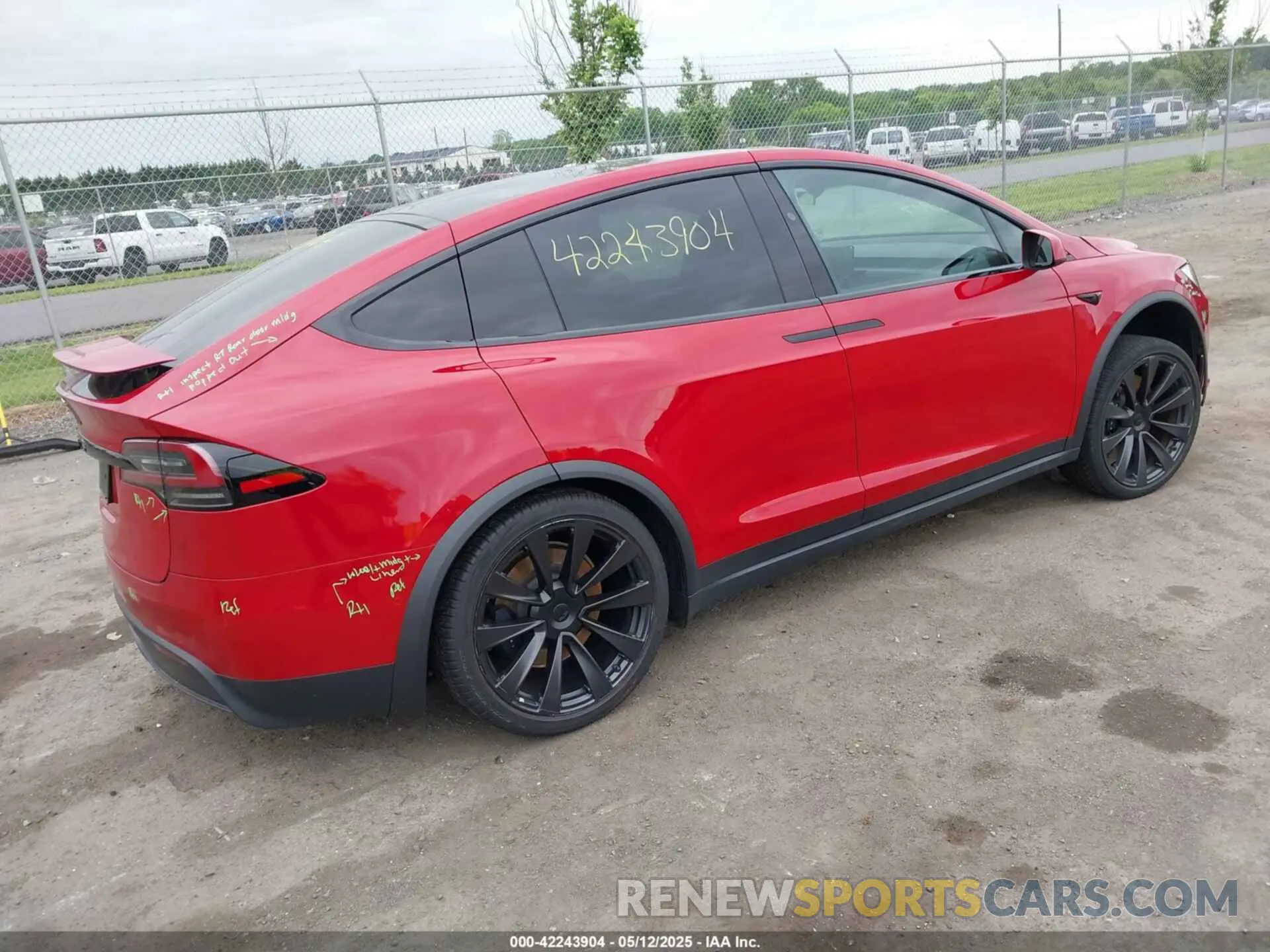 4 Photograph of a damaged car 7SAXCBE56PF368087 TESLA MODEL X 2023