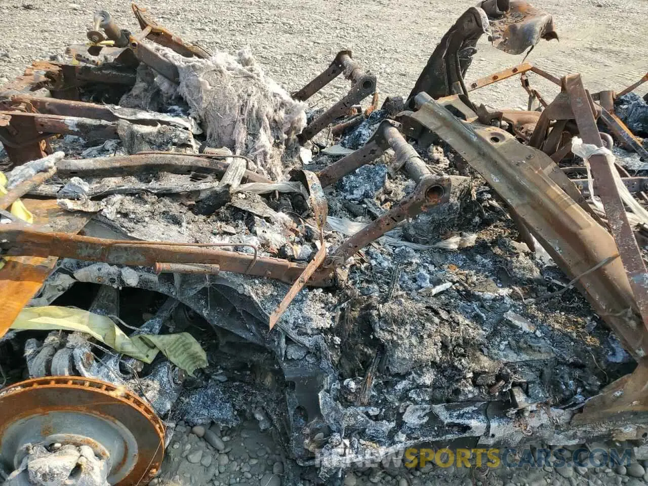 7 Photograph of a damaged car 7SAXCBE58PF385425 TESLA MODEL X 2023