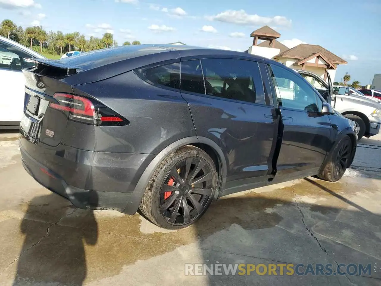 3 Фотография поврежденного автомобиля 7SAXCBE60PF423769 TESLA MODEL X 2023