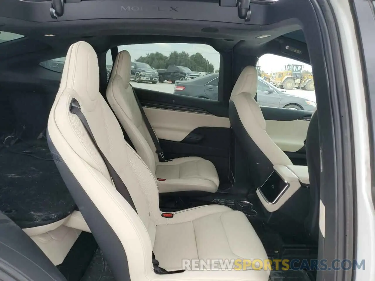 11 Photograph of a damaged car 7SAXCBE62PF397448 TESLA MODEL X 2023