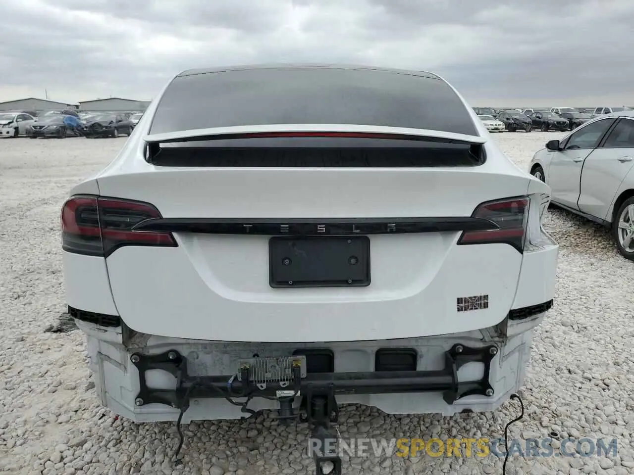 6 Photograph of a damaged car 7SAXCBE62PF397448 TESLA MODEL X 2023