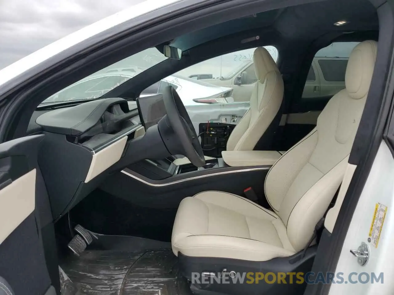 7 Photograph of a damaged car 7SAXCBE62PF397448 TESLA MODEL X 2023