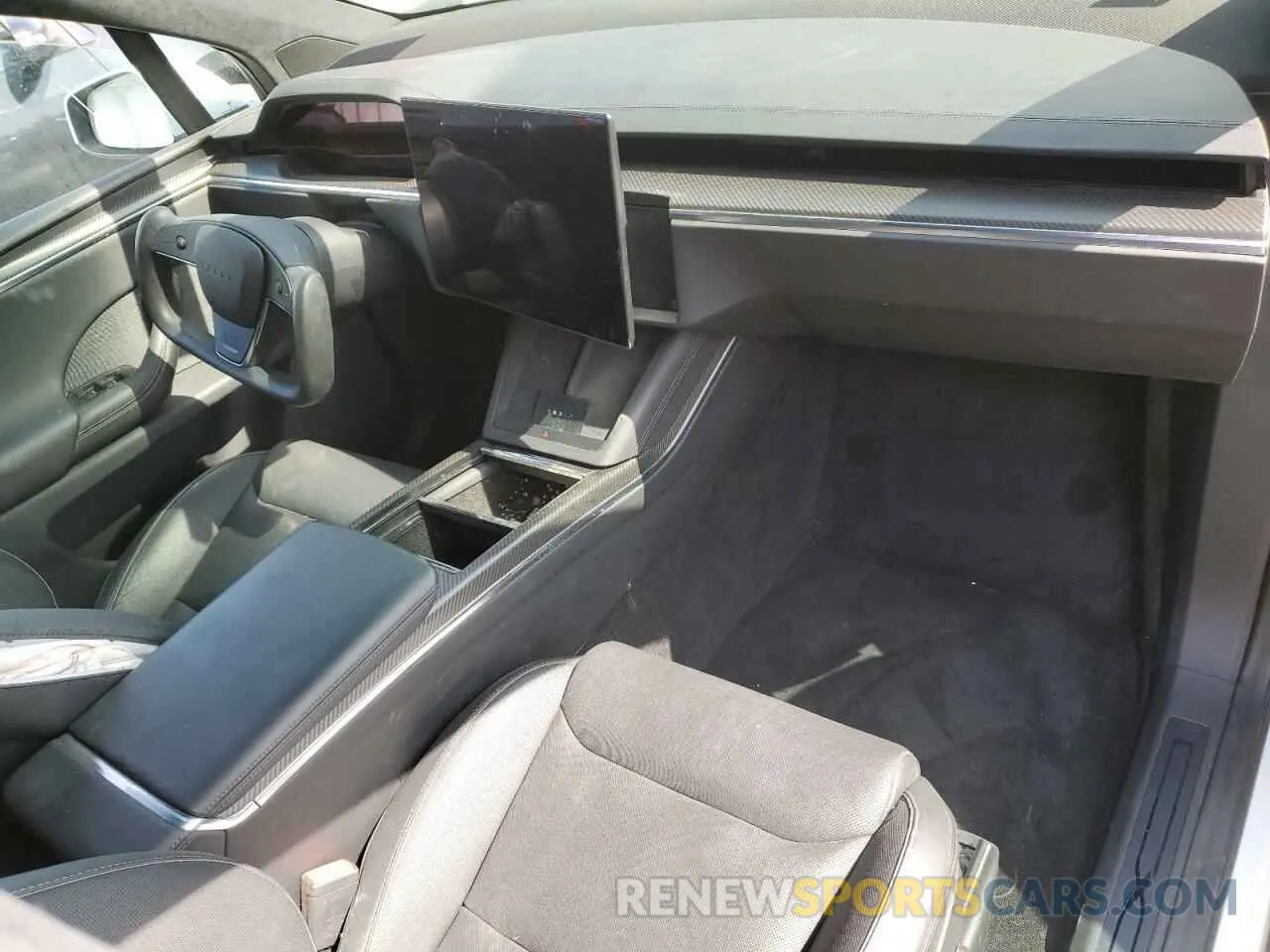 8 Photograph of a damaged car 7SAXCBE63PF374356 TESLA MODEL X 2023