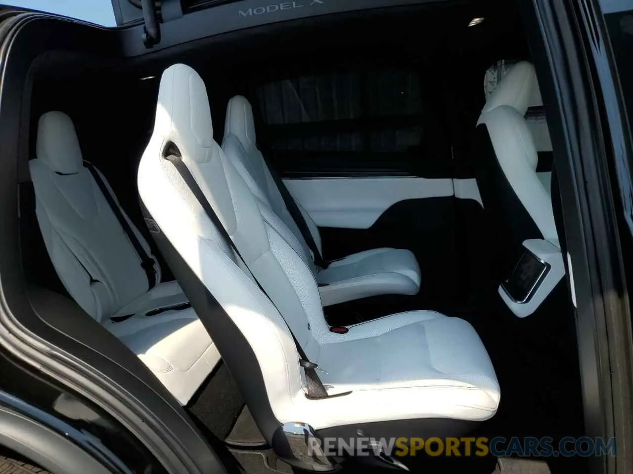 11 Photograph of a damaged car 7SAXCBE65PF430023 TESLA MODEL X 2023