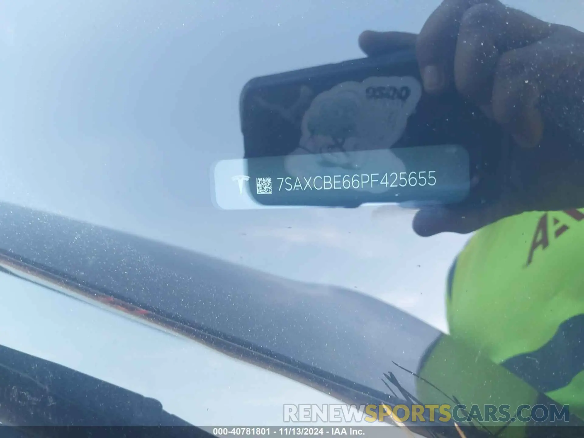 9 Photograph of a damaged car 7SAXCBE66PF425655 TESLA MODEL X 2023