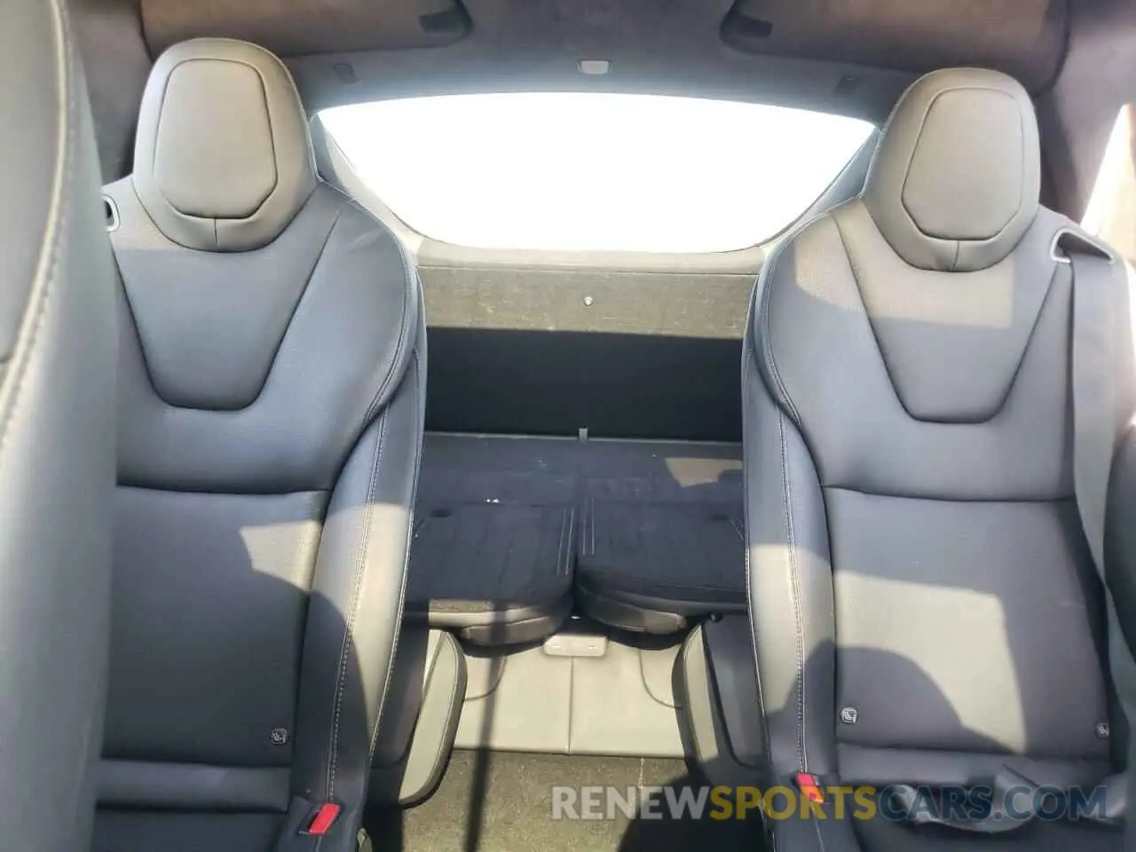 10 Photograph of a damaged car 7SAXCBE67PF387899 TESLA MODEL X 2023