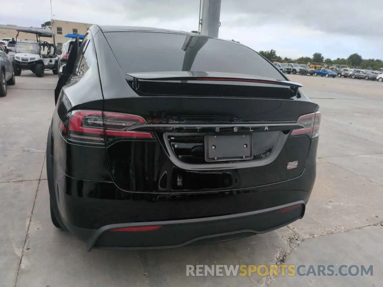 6 Photograph of a damaged car 7SAXCBE67PF404894 TESLA MODEL X 2023