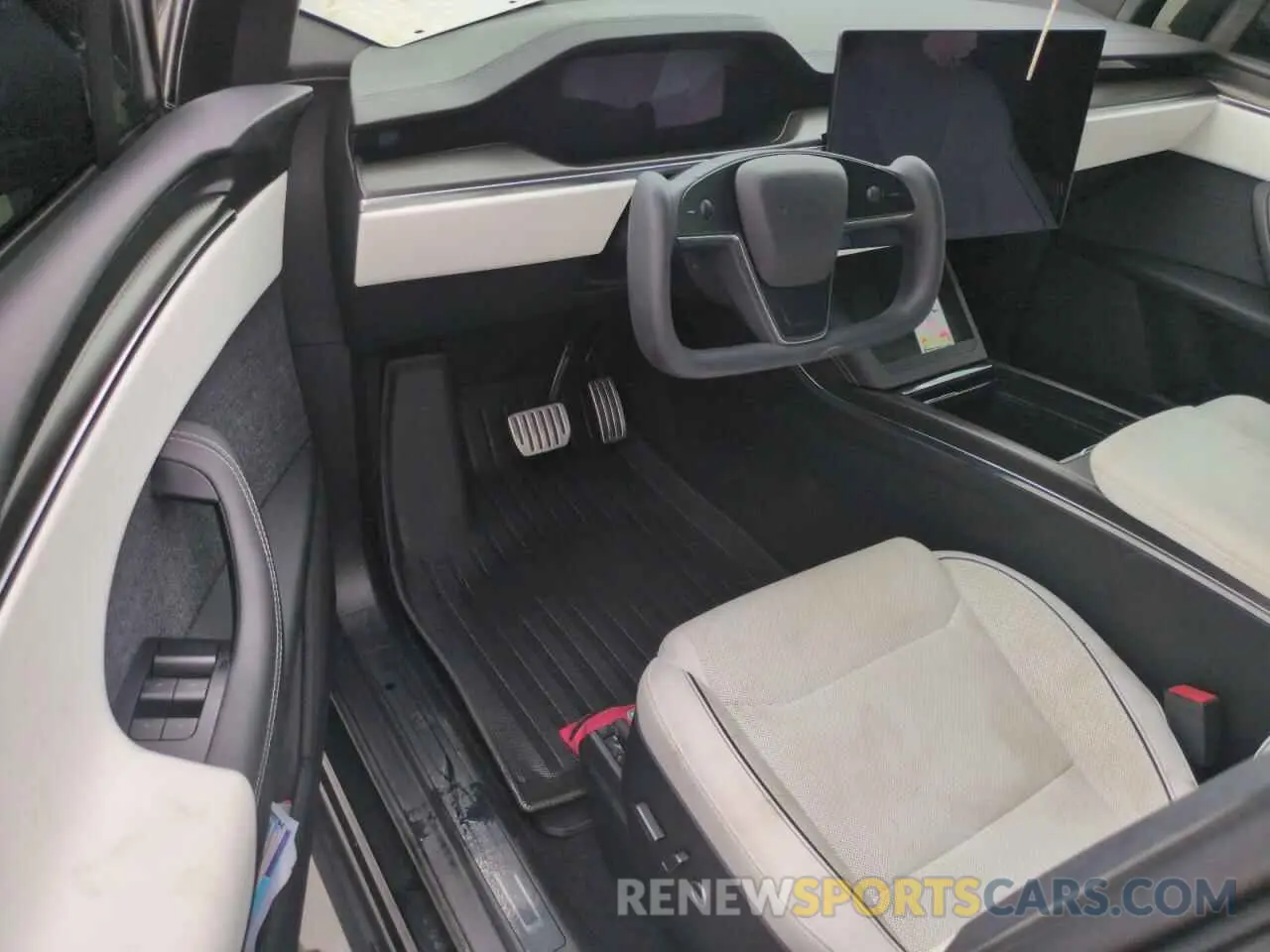8 Photograph of a damaged car 7SAXCBE67PF404894 TESLA MODEL X 2023