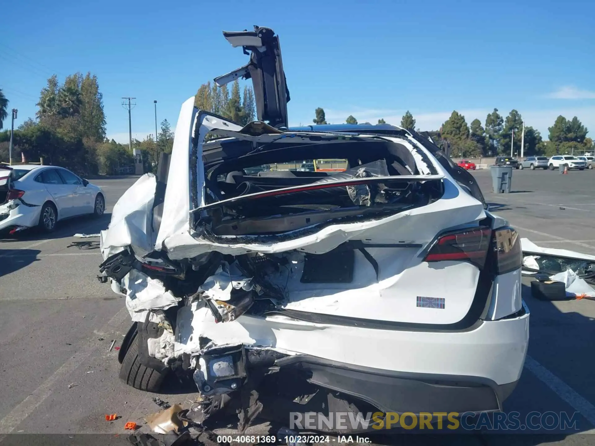 16 Фотография поврежденного автомобиля 7SAXCBE69PF410115 TESLA MODEL X 2023