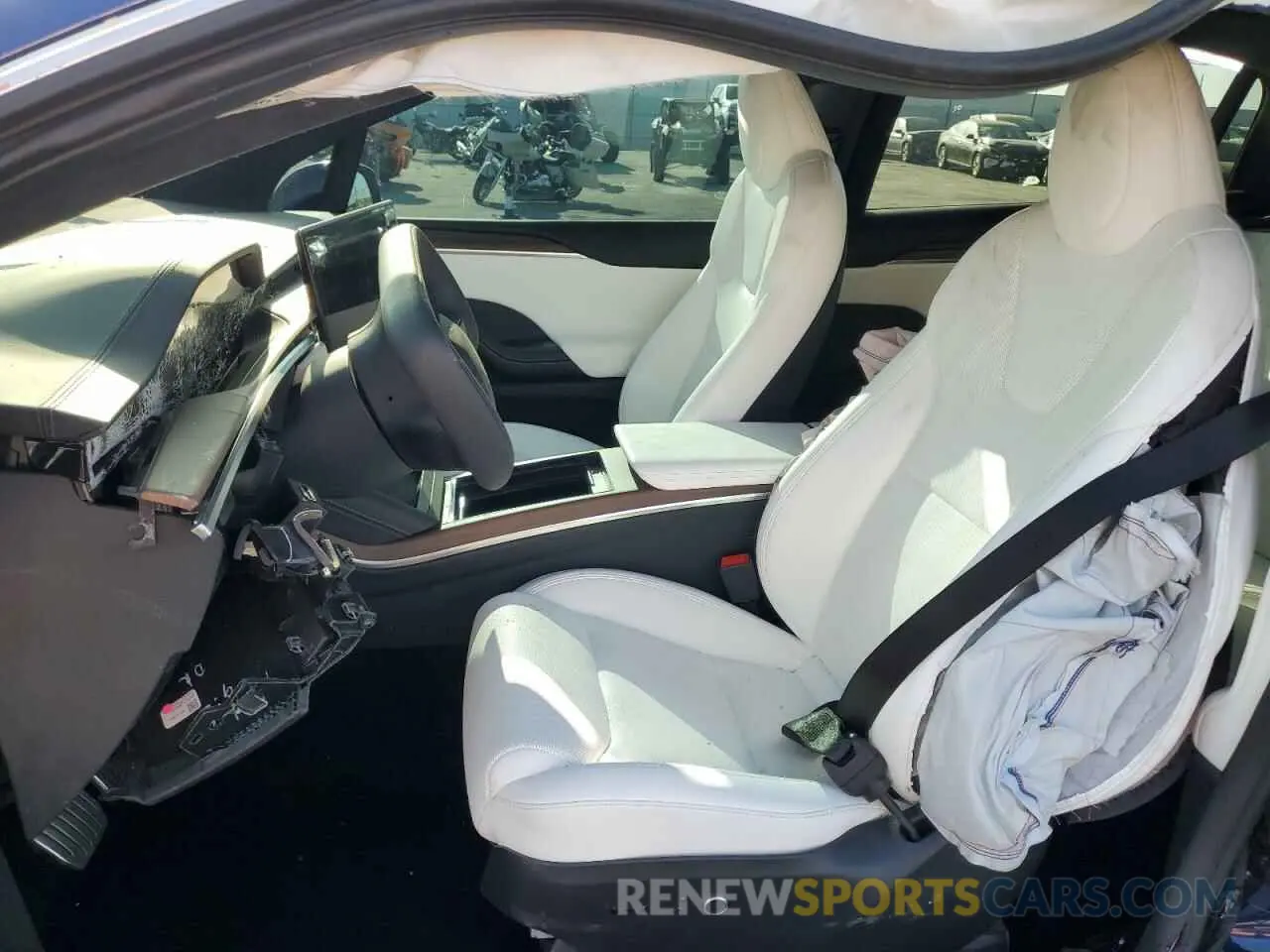 7 Photograph of a damaged car 7SAXCDE50PF428344 TESLA MODEL X 2023
