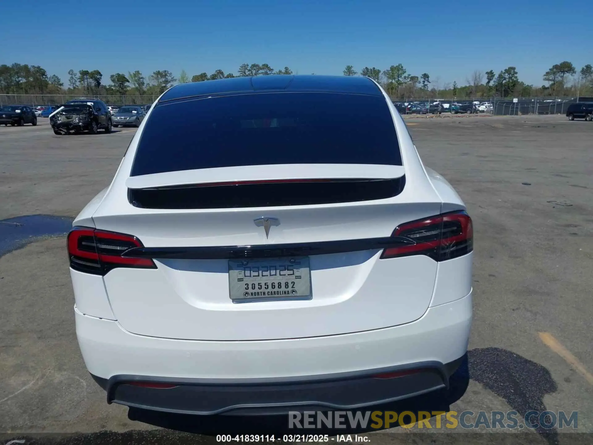 16 Photograph of a damaged car 7SAXCDE53PF377034 TESLA MODEL X 2023