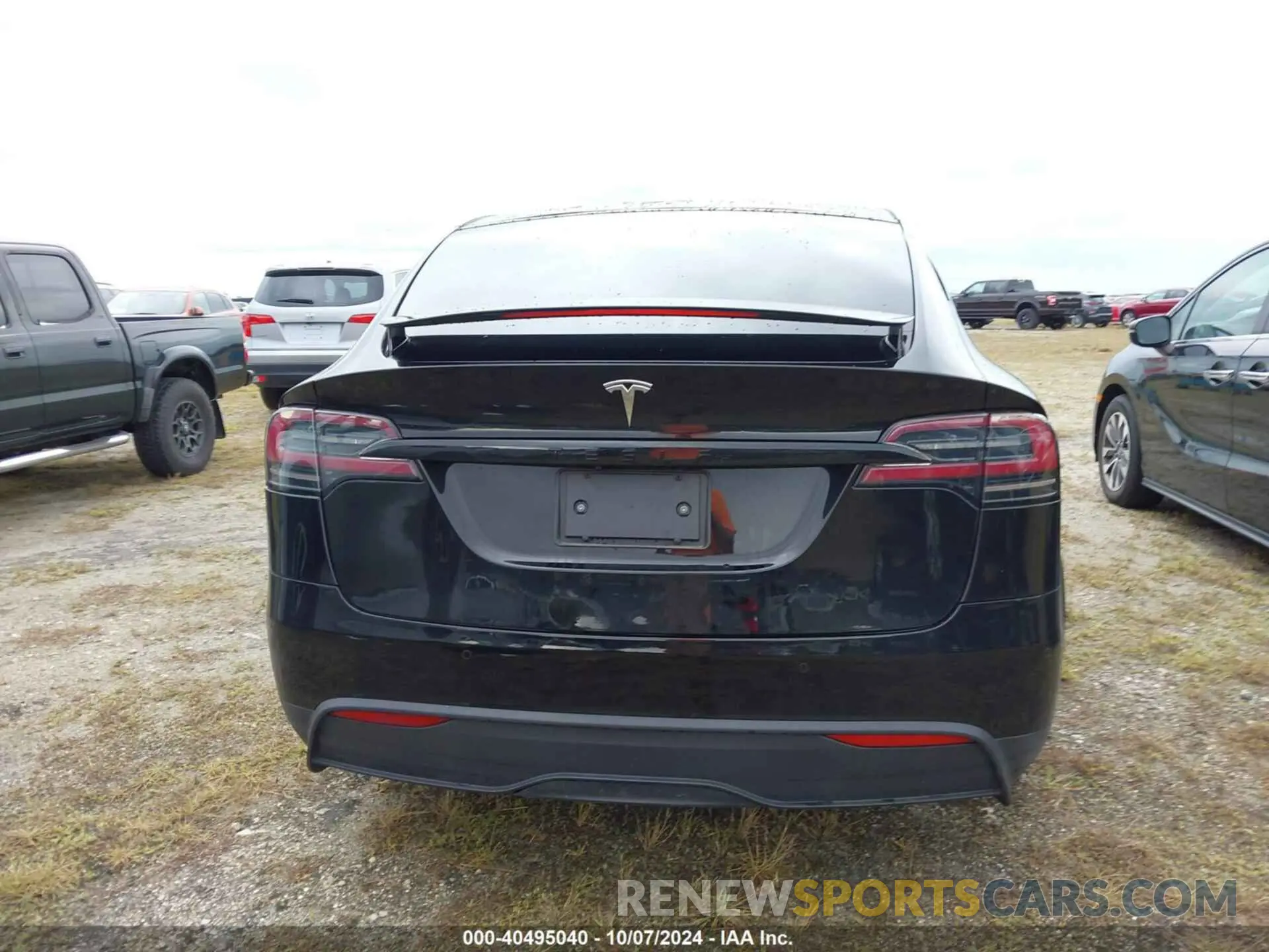 17 Фотография поврежденного автомобиля 7SAXCDE55PF365435 TESLA MODEL X 2023