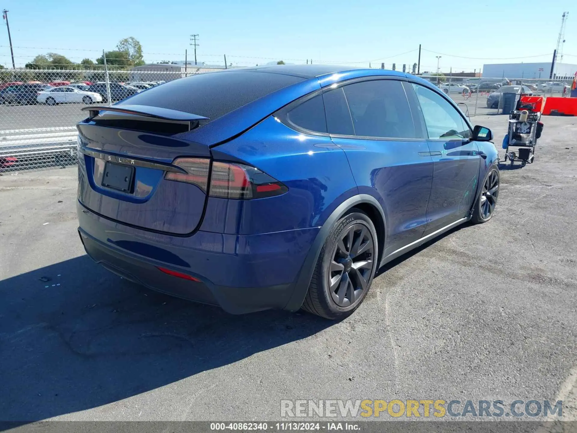 4 Photograph of a damaged car 7SAXCDE55PF411166 TESLA MODEL X 2023
