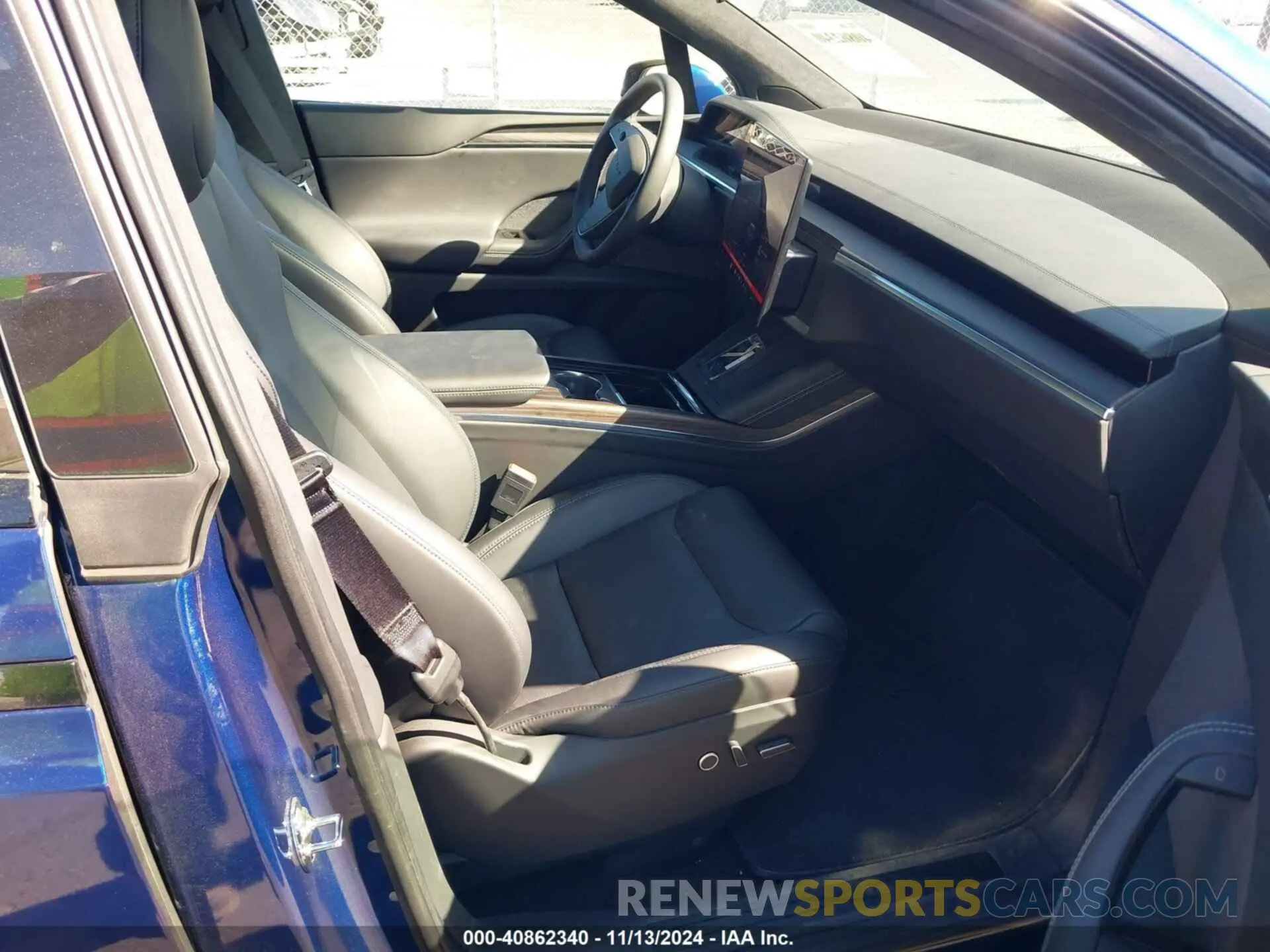 5 Photograph of a damaged car 7SAXCDE55PF411166 TESLA MODEL X 2023