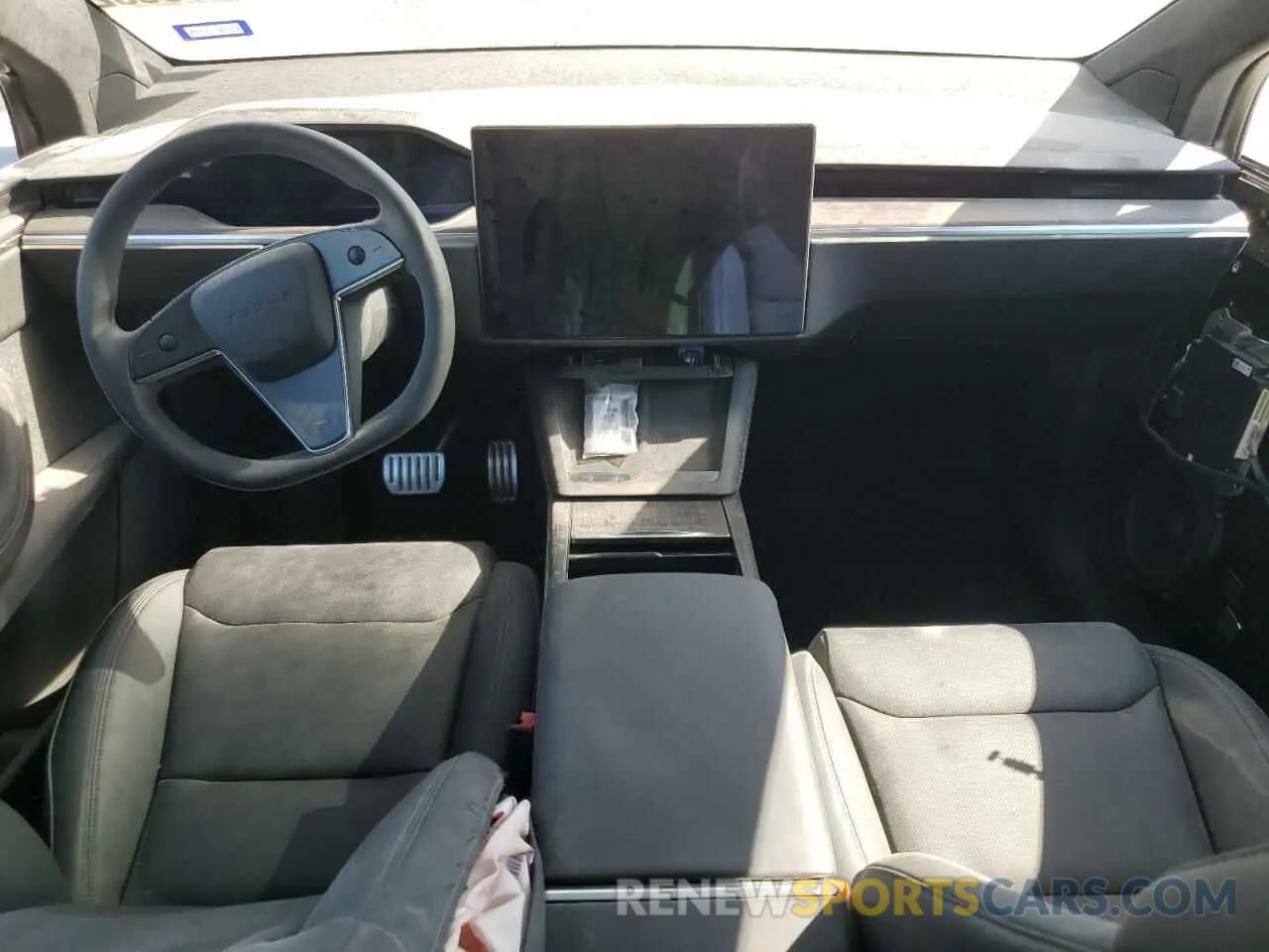 8 Photograph of a damaged car 7SAXCDE57PF415641 TESLA MODEL X 2023