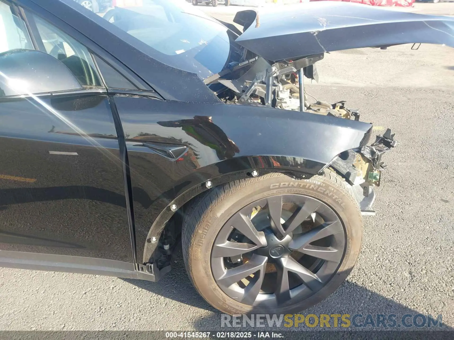 18 Photograph of a damaged car 7SAXCDE59PF430836 TESLA MODEL X 2023