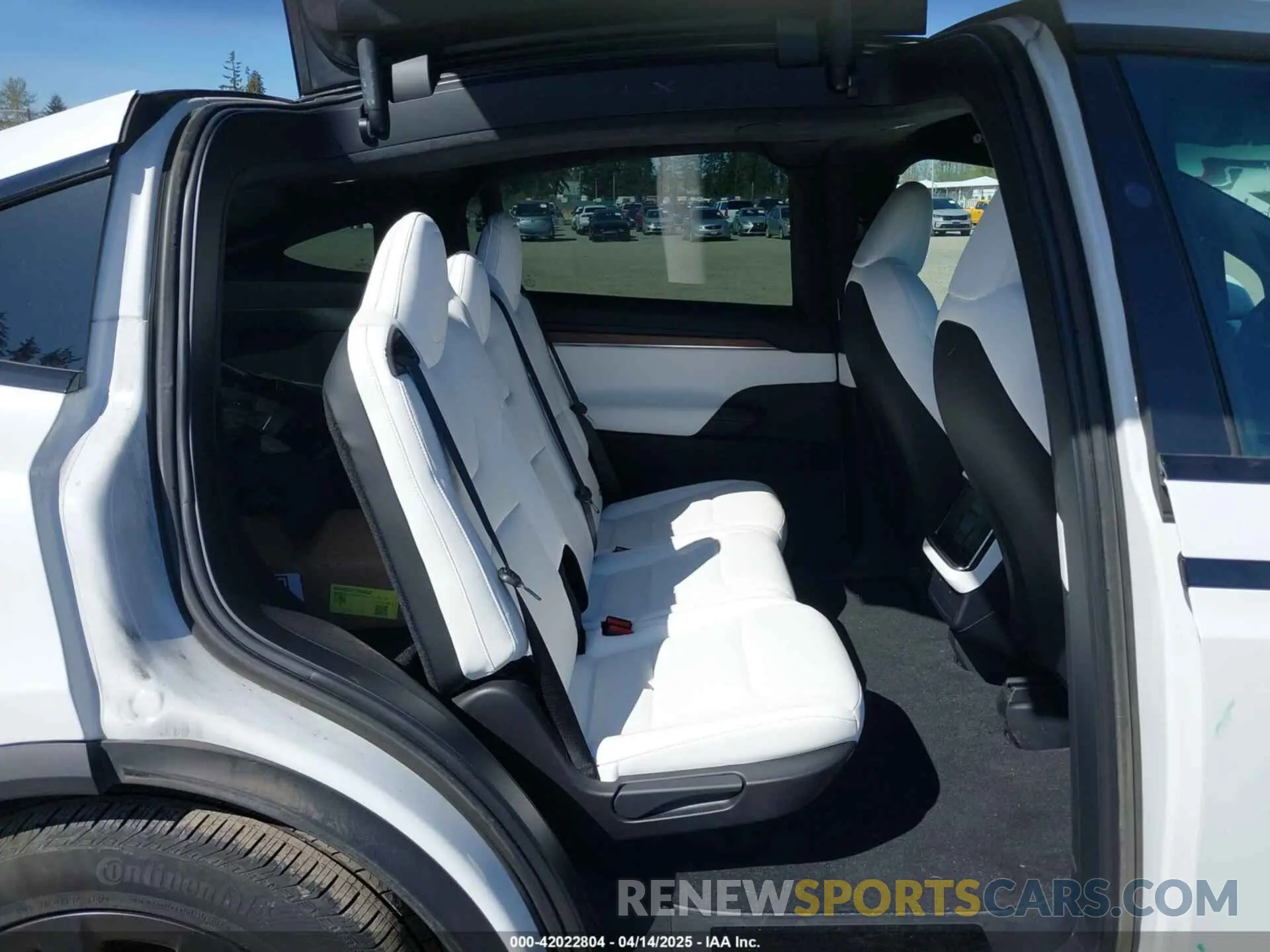8 Photograph of a damaged car 7SAXCDE5XPF377337 TESLA MODEL X 2023