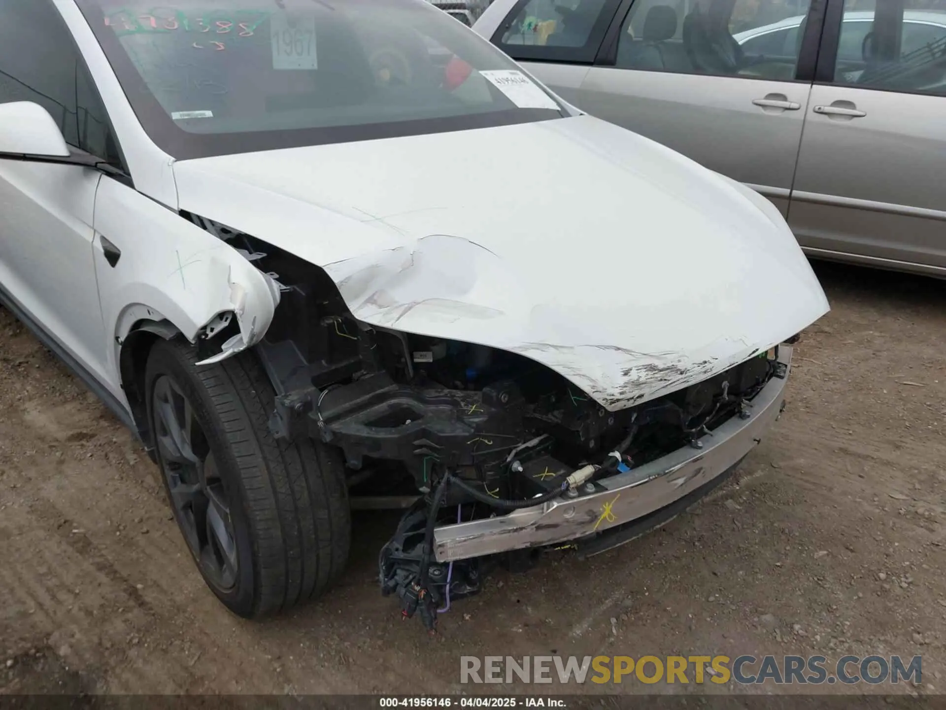 19 Photograph of a damaged car 7SAXCDE5XPF381341 TESLA MODEL X 2023