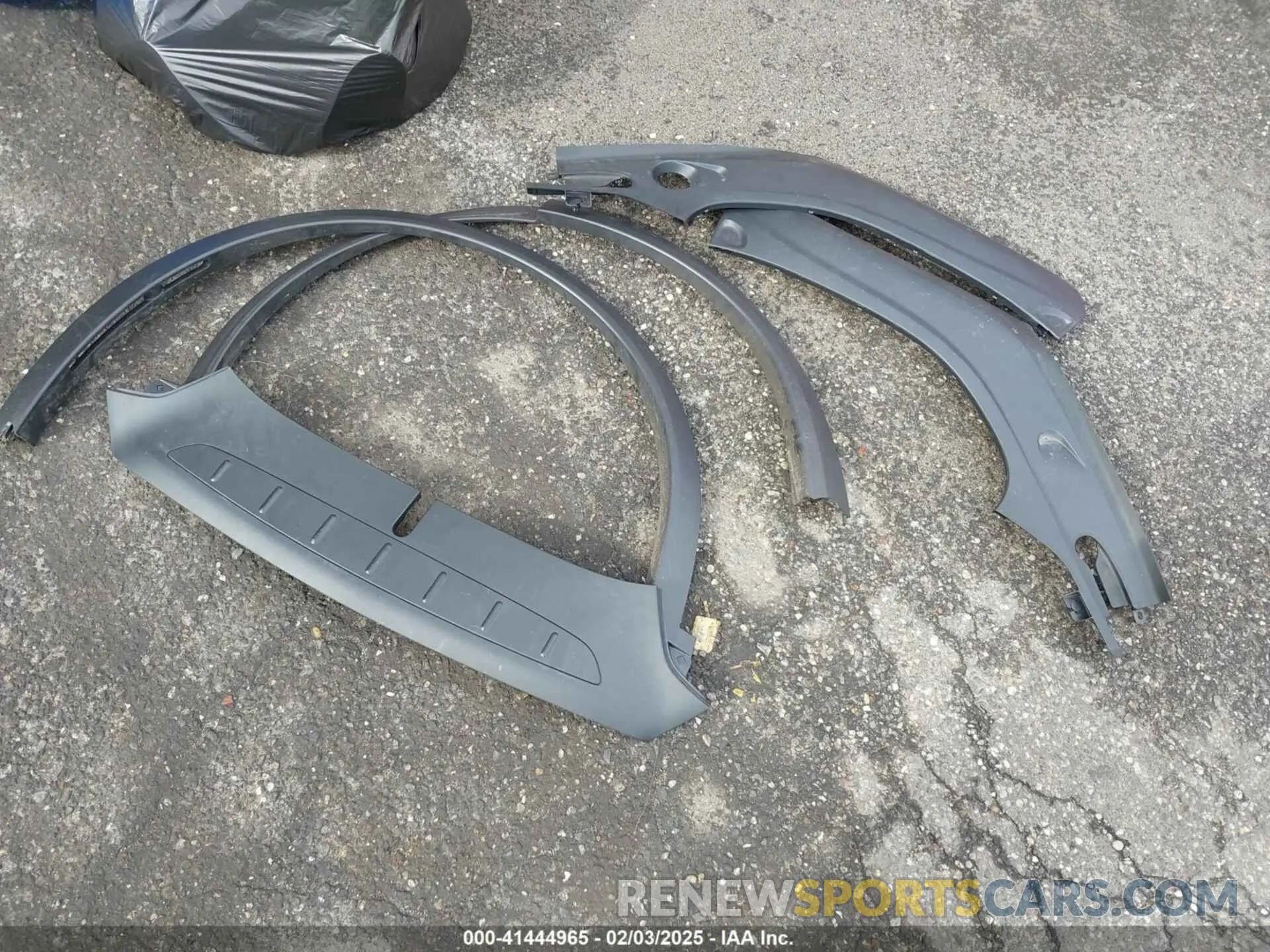 12 Фотография поврежденного автомобиля 7SAXCAE50RF453410 TESLA MODEL X 2024