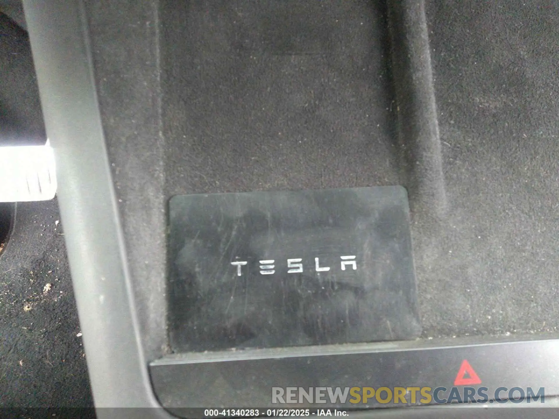 11 Photograph of a damaged car 7SAXCAE51RF457496 TESLA MODEL X 2024