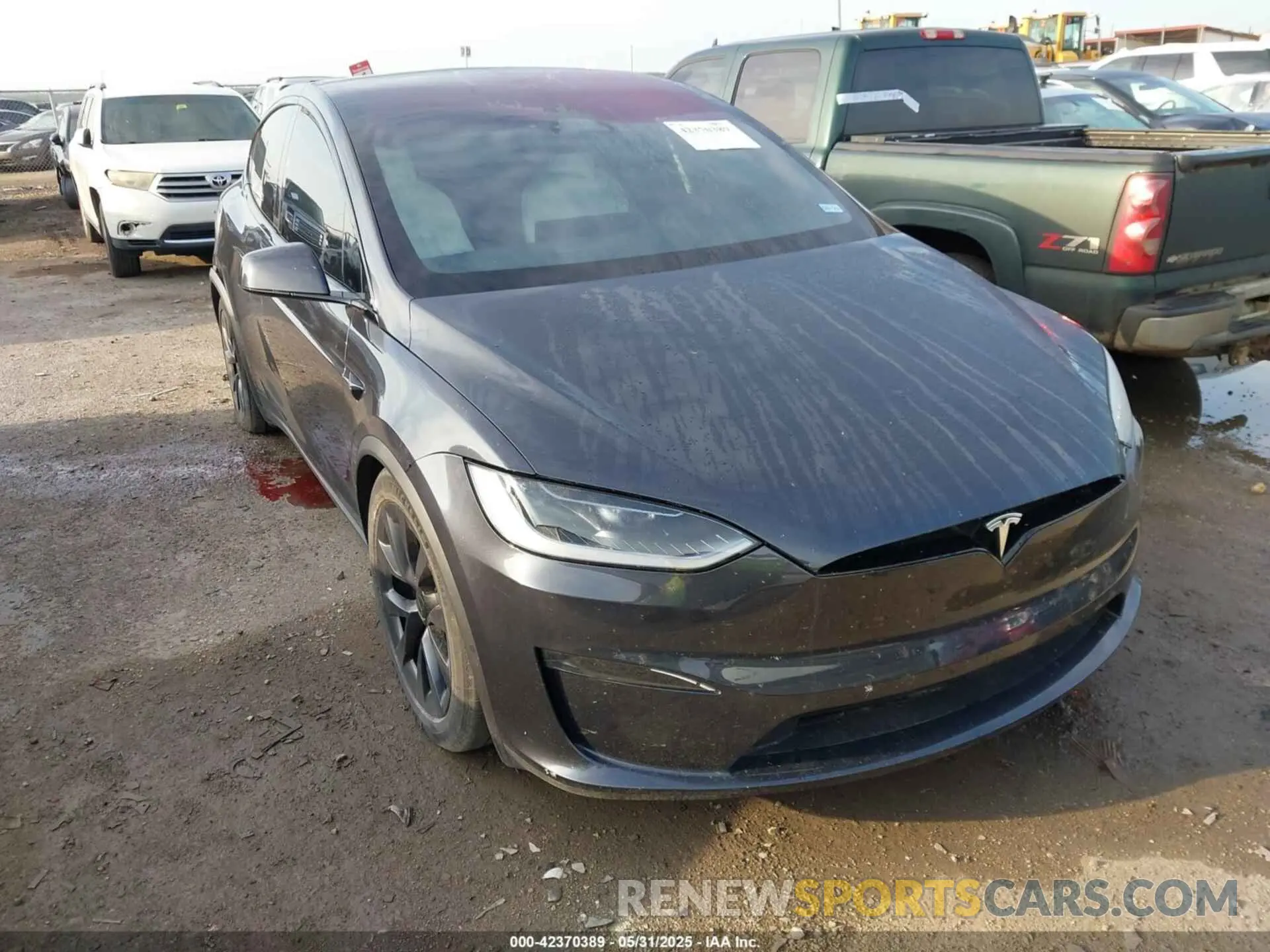 1 Photograph of a damaged car 7SAXCAE56RF442122 TESLA MODEL X 2024