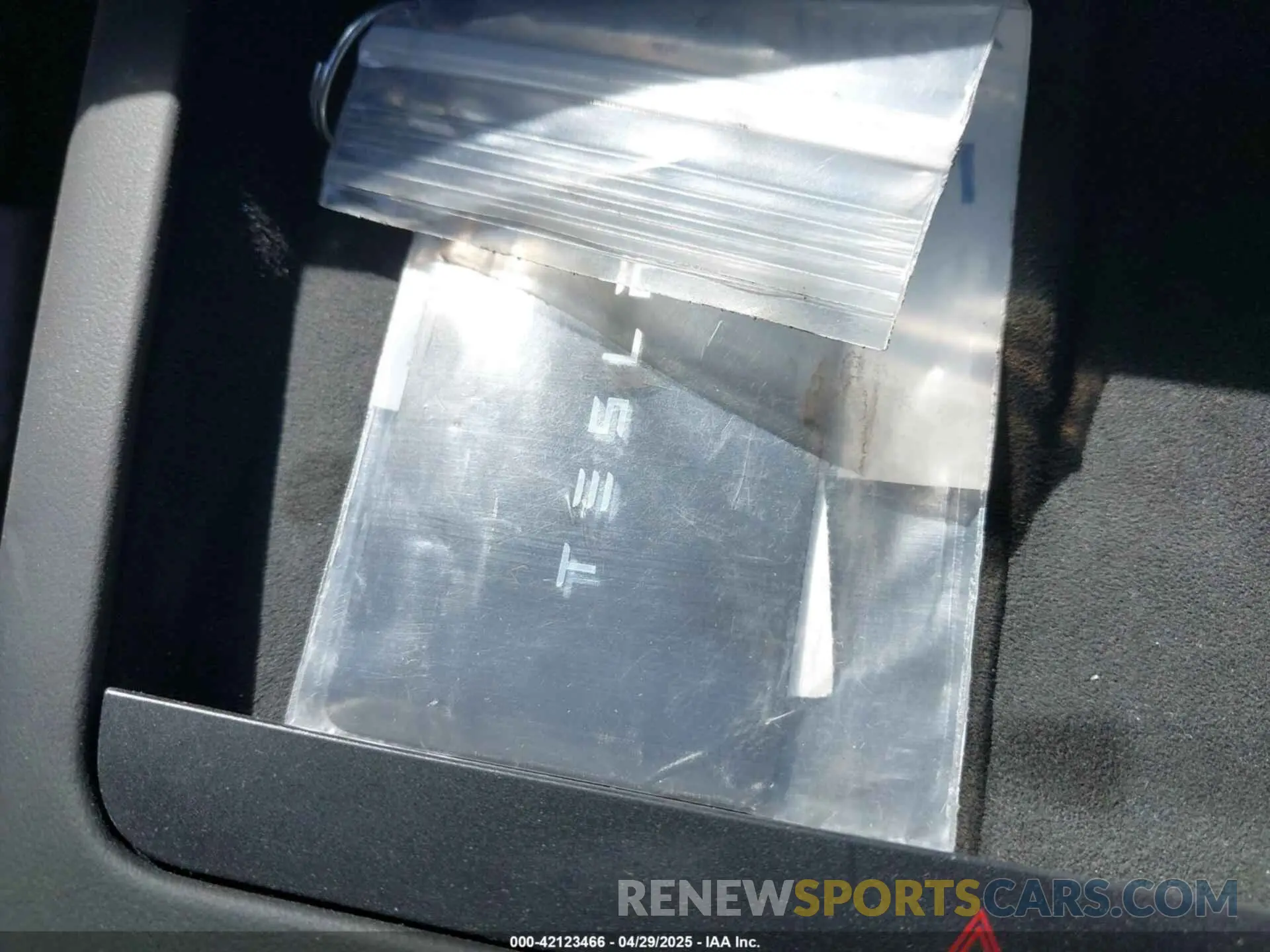 11 Photograph of a damaged car 7SAXCAE56RF460197 TESLA MODEL X 2024