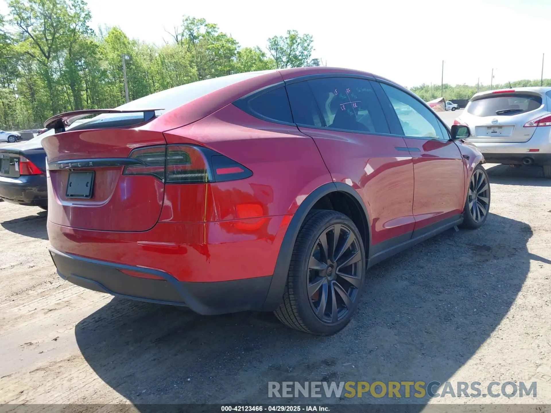 4 Photograph of a damaged car 7SAXCAE56RF460197 TESLA MODEL X 2024