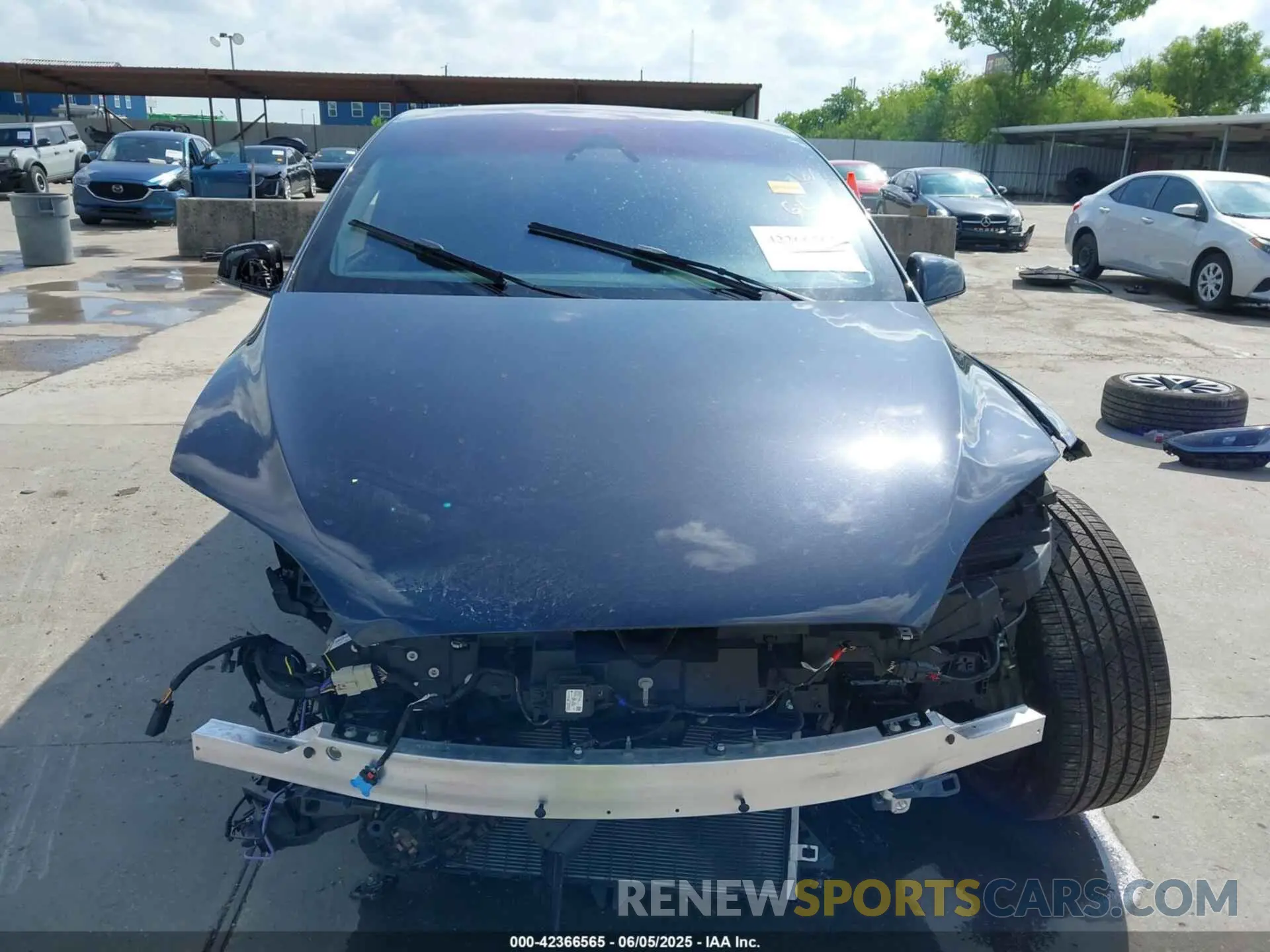 13 Photograph of a damaged car 7SAXCBE53RF459353 TESLA MODEL X 2024