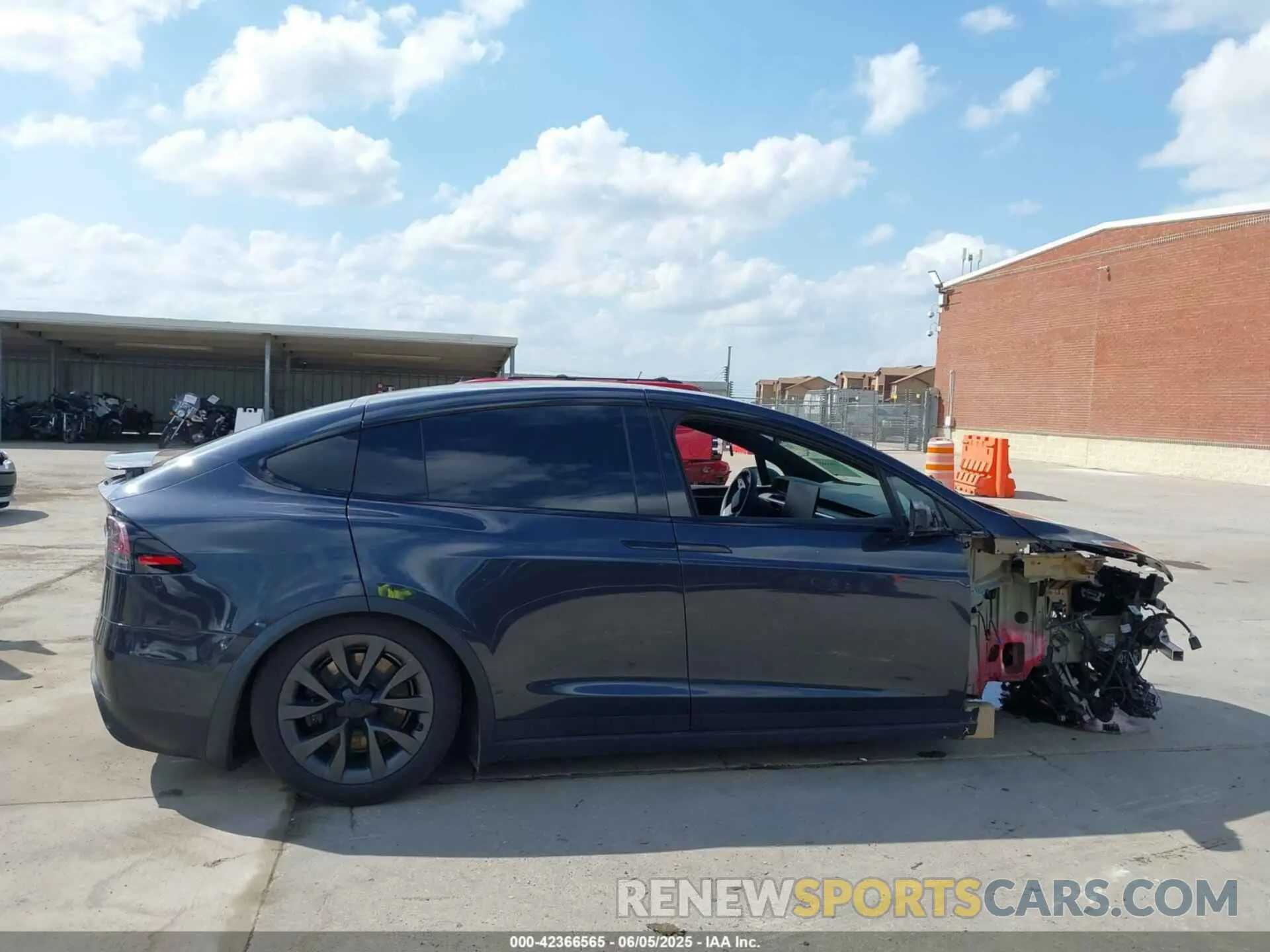 14 Photograph of a damaged car 7SAXCBE53RF459353 TESLA MODEL X 2024