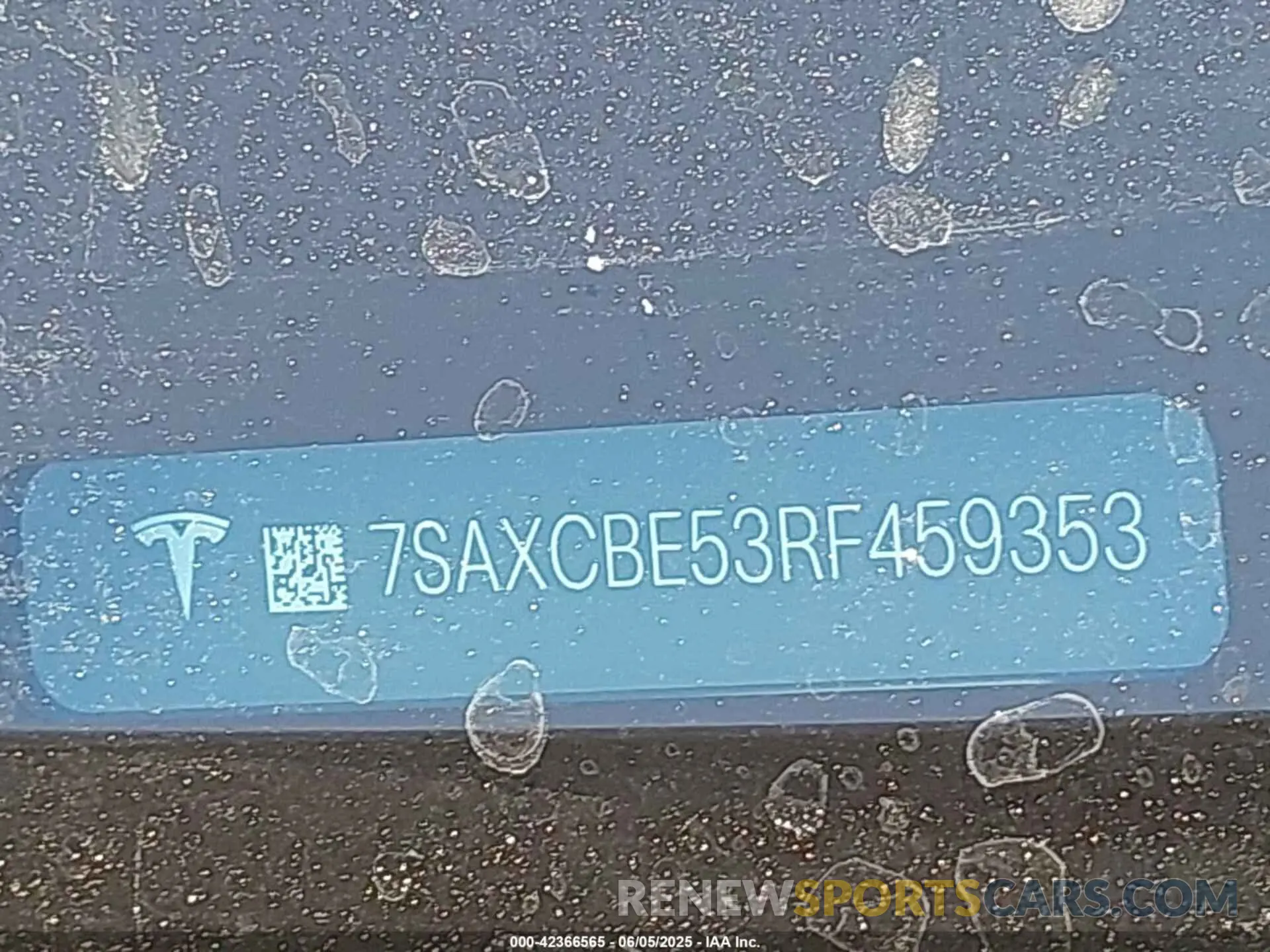 20 Photograph of a damaged car 7SAXCBE53RF459353 TESLA MODEL X 2024