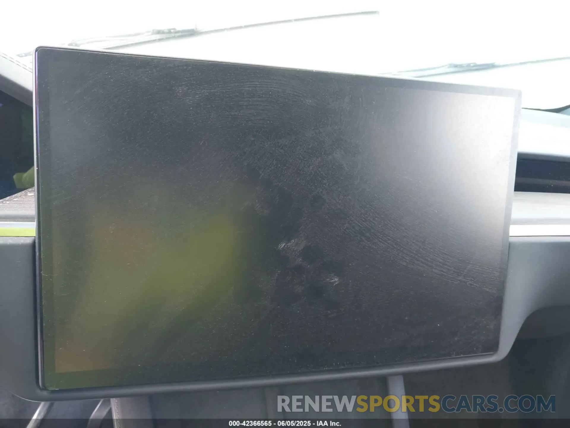 7 Photograph of a damaged car 7SAXCBE53RF459353 TESLA MODEL X 2024