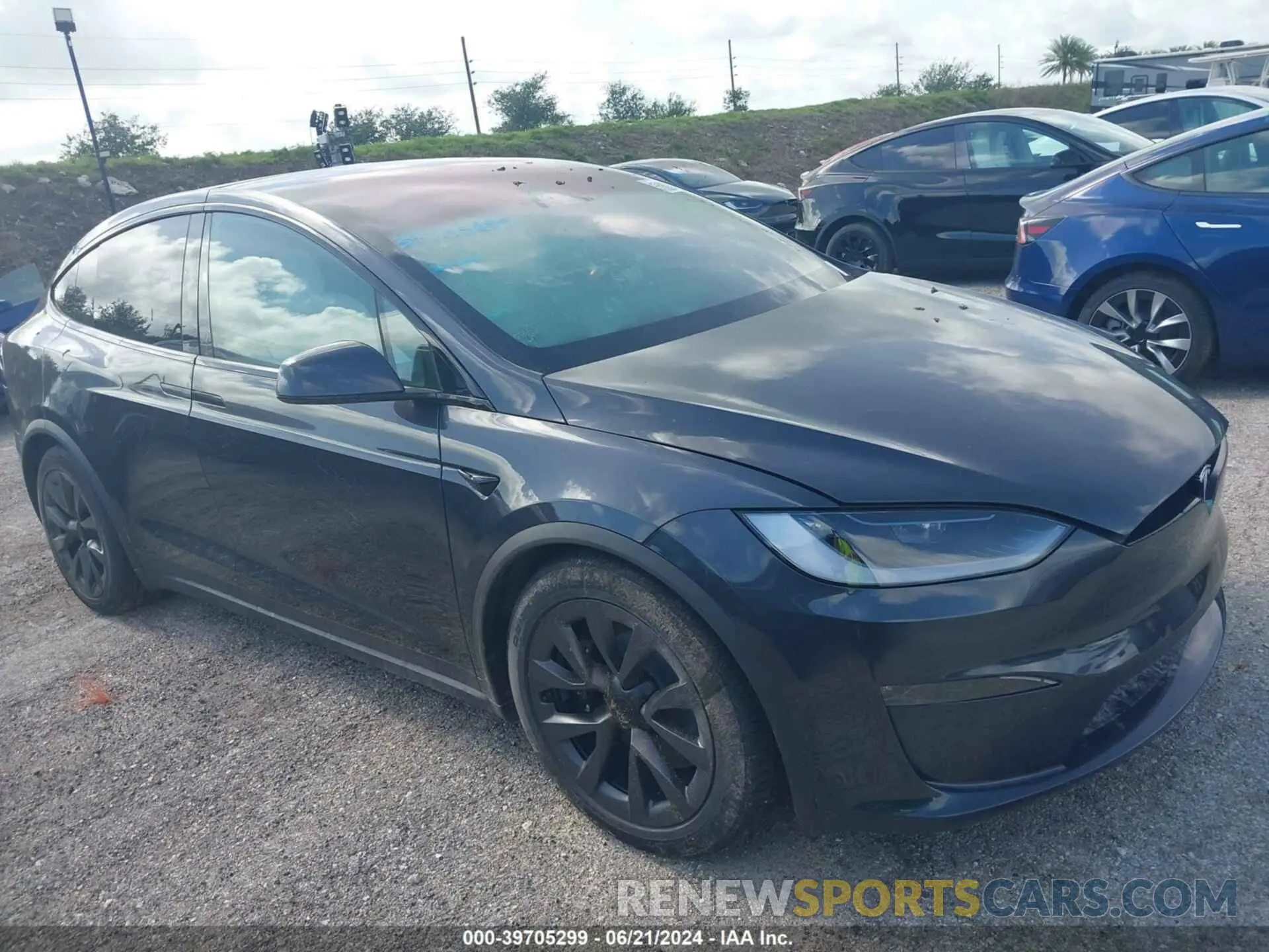1 Фотография поврежденного автомобиля 7SAXCBE54RF444358 TESLA MODEL X 2024