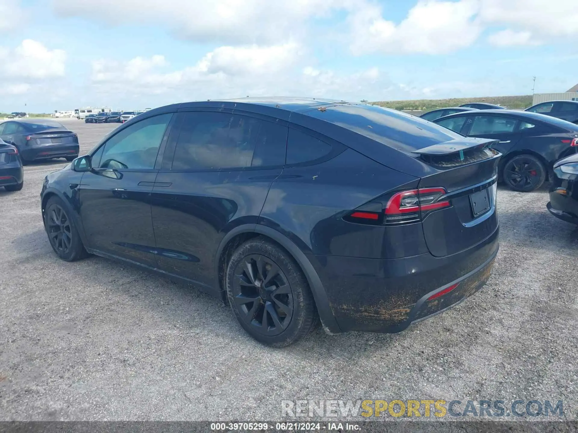 3 Фотография поврежденного автомобиля 7SAXCBE54RF444358 TESLA MODEL X 2024