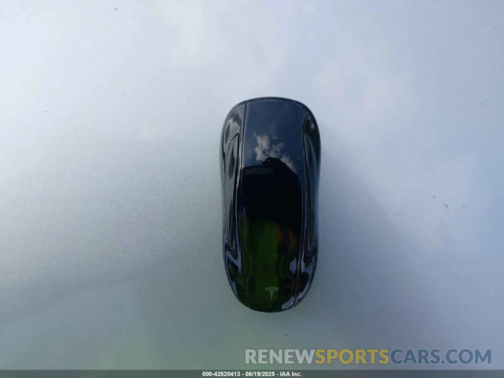 11 Photograph of a damaged car 7SAXCBE5XRF432411 TESLA MODEL X 2024