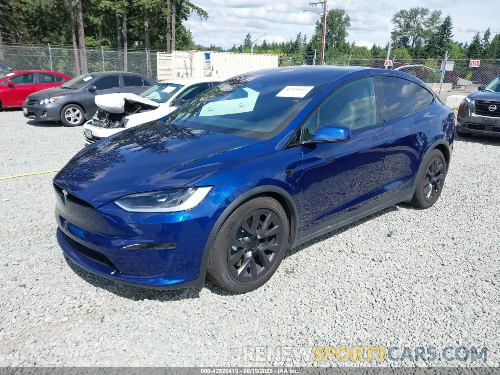 2 Photograph of a damaged car 7SAXCBE5XRF432411 TESLA MODEL X 2024