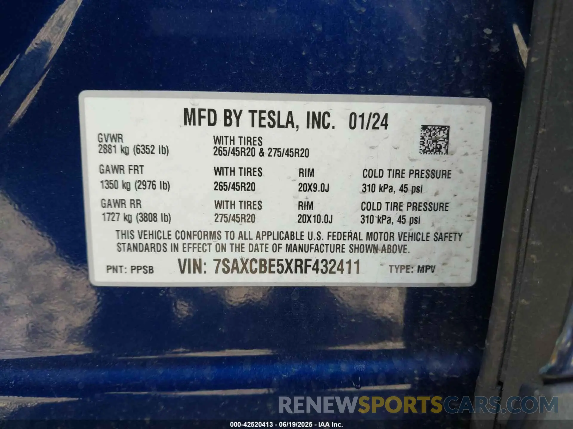 9 Photograph of a damaged car 7SAXCBE5XRF432411 TESLA MODEL X 2024
