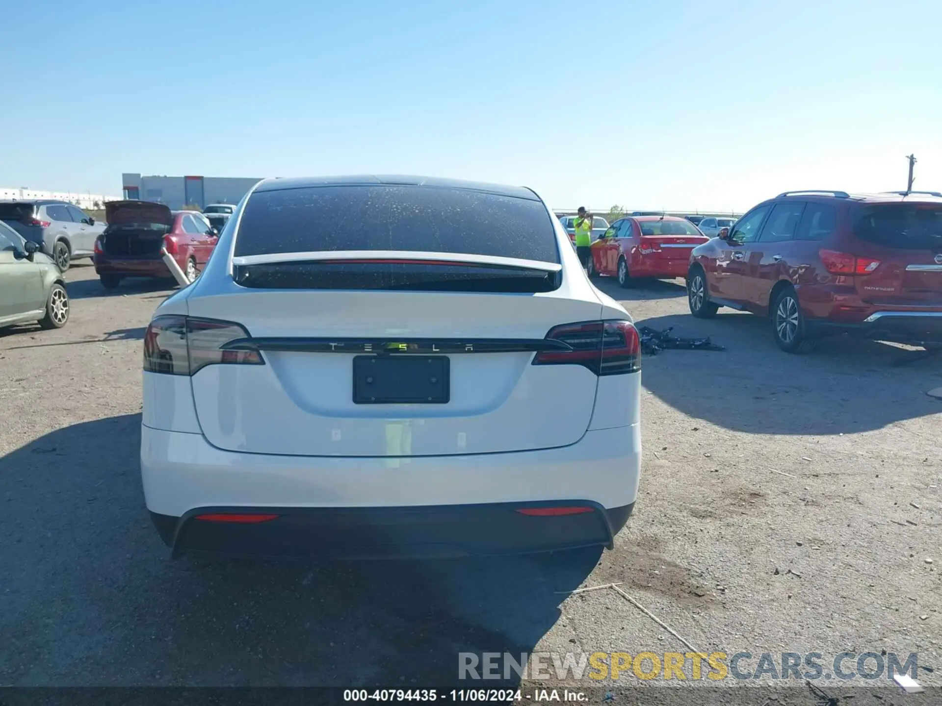 15 Photograph of a damaged car 7SAXCBE5XRF442615 TESLA MODEL X 2024
