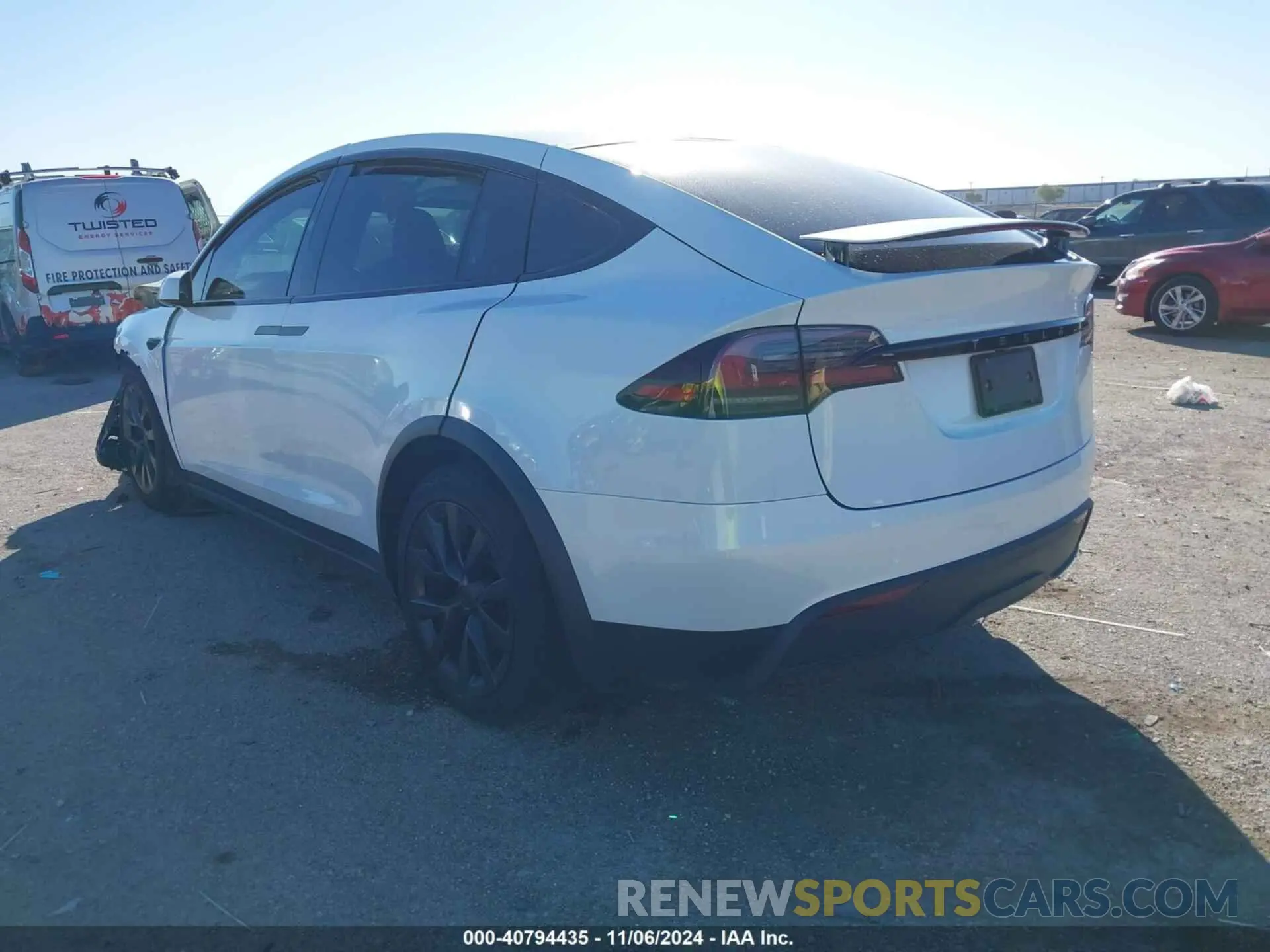 3 Photograph of a damaged car 7SAXCBE5XRF442615 TESLA MODEL X 2024