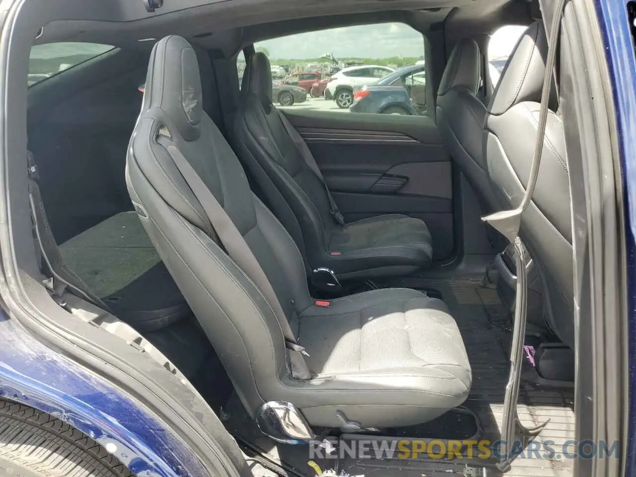 10 Фотография поврежденного автомобиля 7SAXCBE63RF446191 TESLA MODEL X 2024