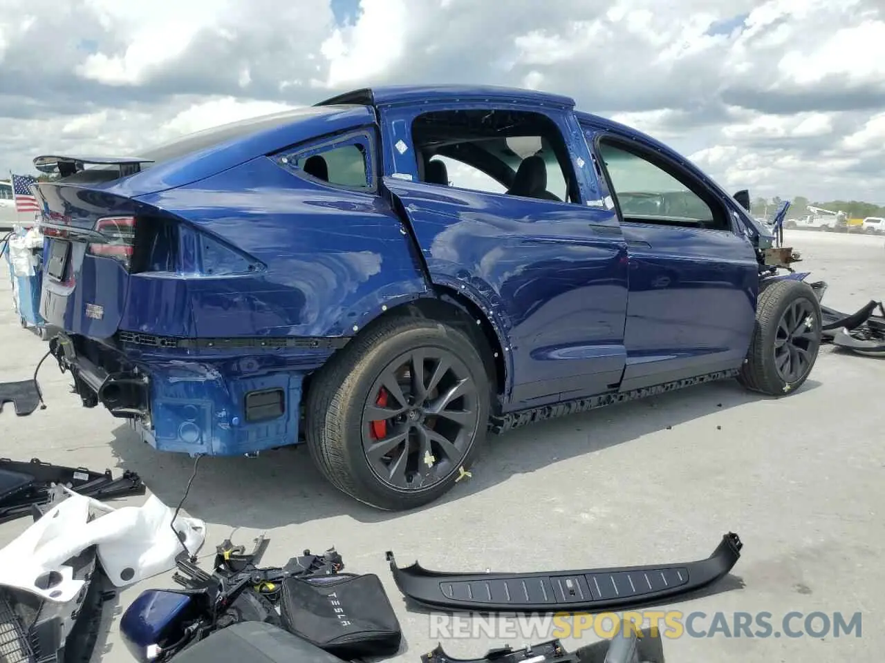 3 Фотография поврежденного автомобиля 7SAXCBE63RF446191 TESLA MODEL X 2024