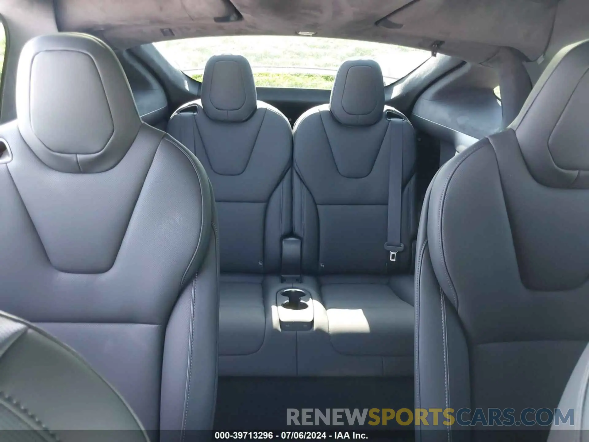 8 Photograph of a damaged car 7SAXCBE66RF447500 TESLA MODEL X 2024