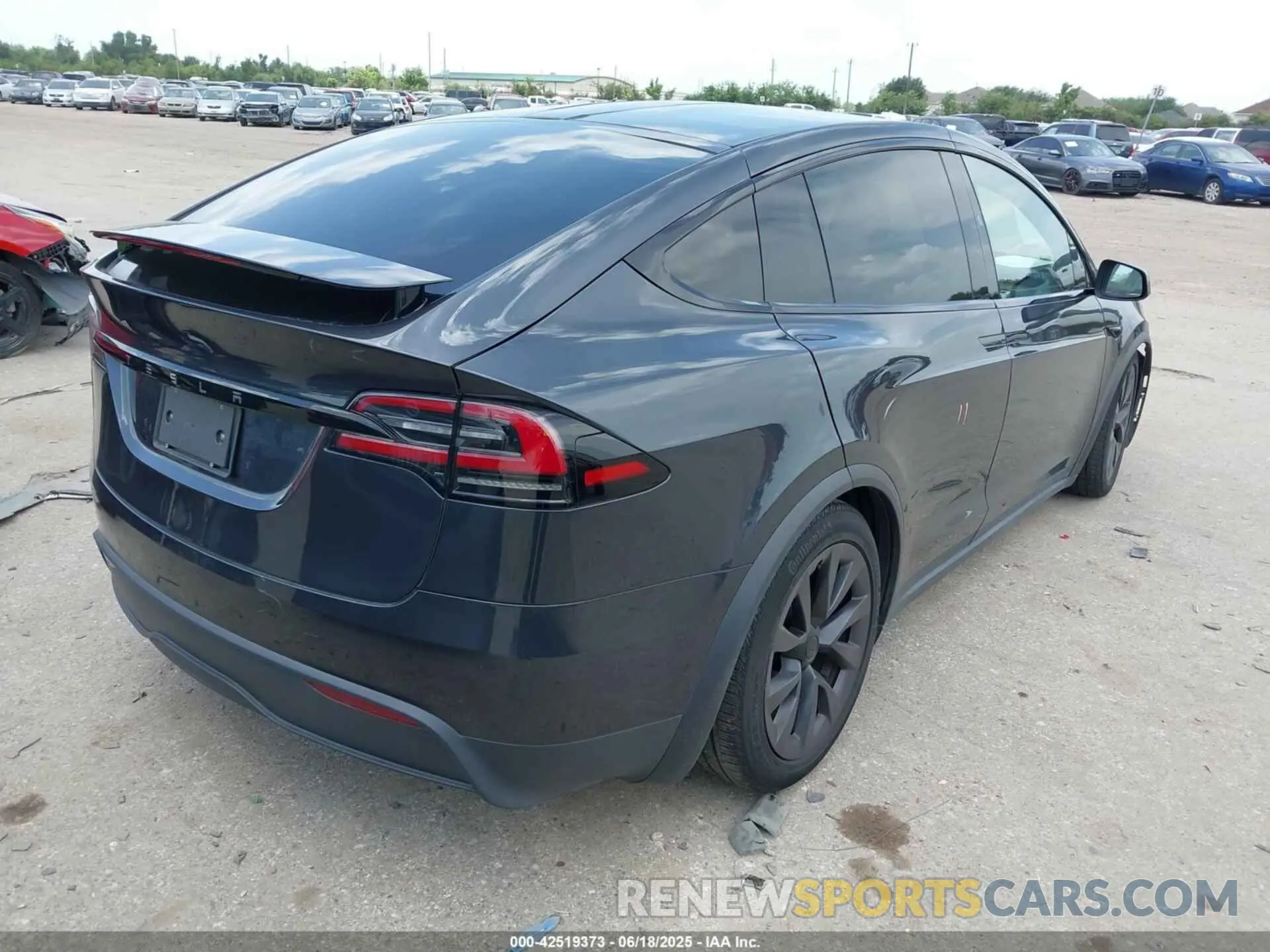 4 Фотография поврежденного автомобиля 7SAXCDE52RF446170 TESLA MODEL X 2024