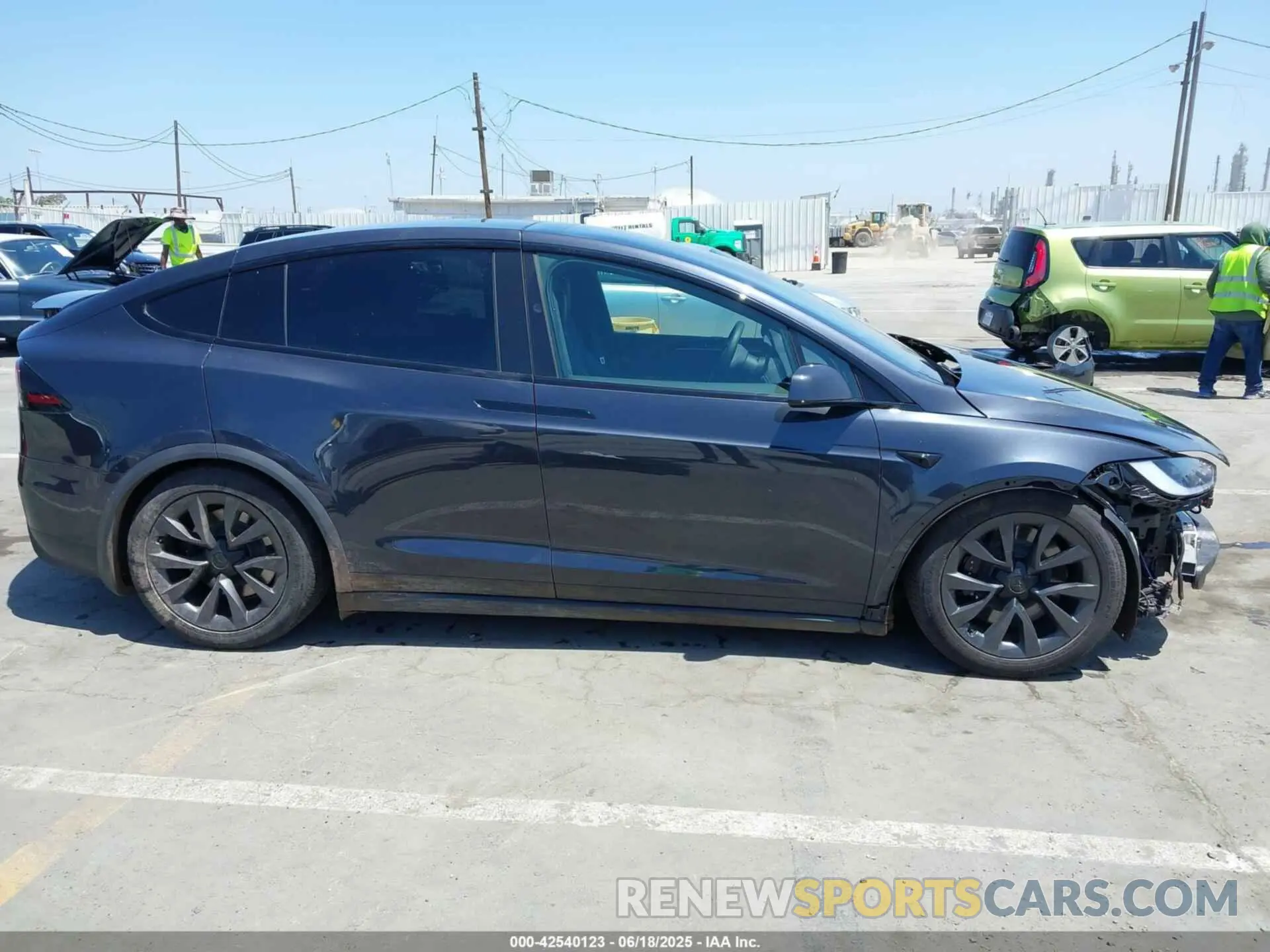 14 Фотография поврежденного автомобиля 7SAXCDE53RF434108 TESLA MODEL X 2024