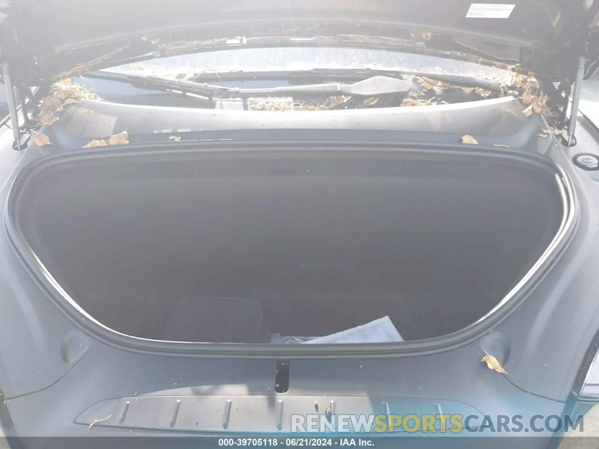 10 Photograph of a damaged car 7SAXCDE56RF446415 TESLA MODEL X 2024