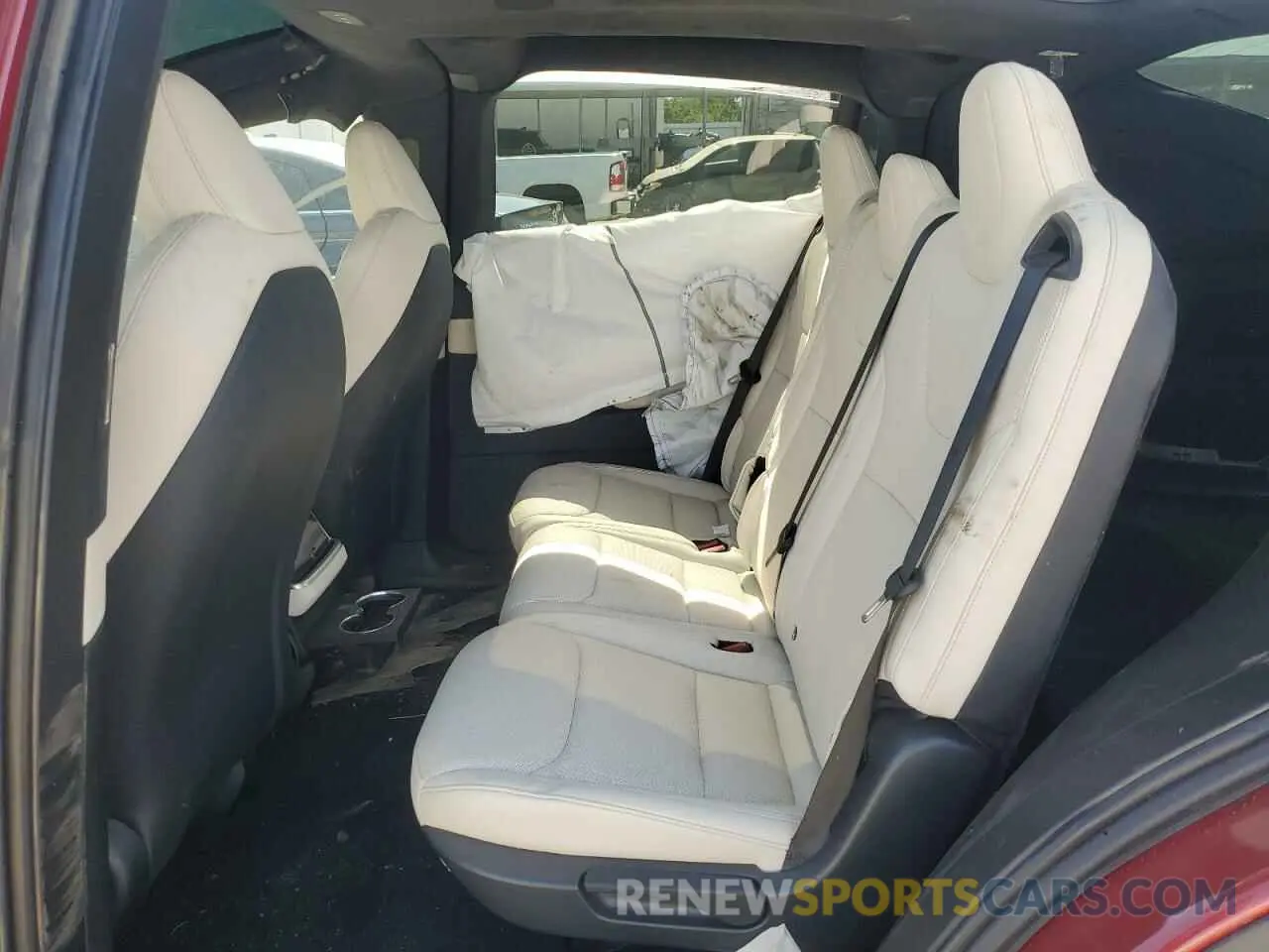 11 Photograph of a damaged car 7SAXCDE57RF433916 TESLA MODEL X 2024