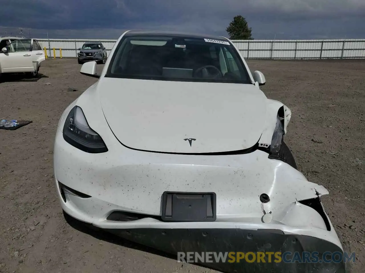 5 Photograph of a damaged car 5YJYGDEE0LF015680 TESLA MODEL Y 2020