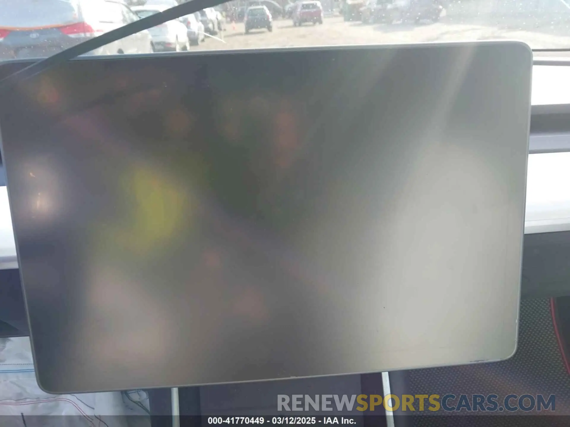 17 Photograph of a damaged car 5YJYGDEE0LF020037 TESLA MODEL Y 2020