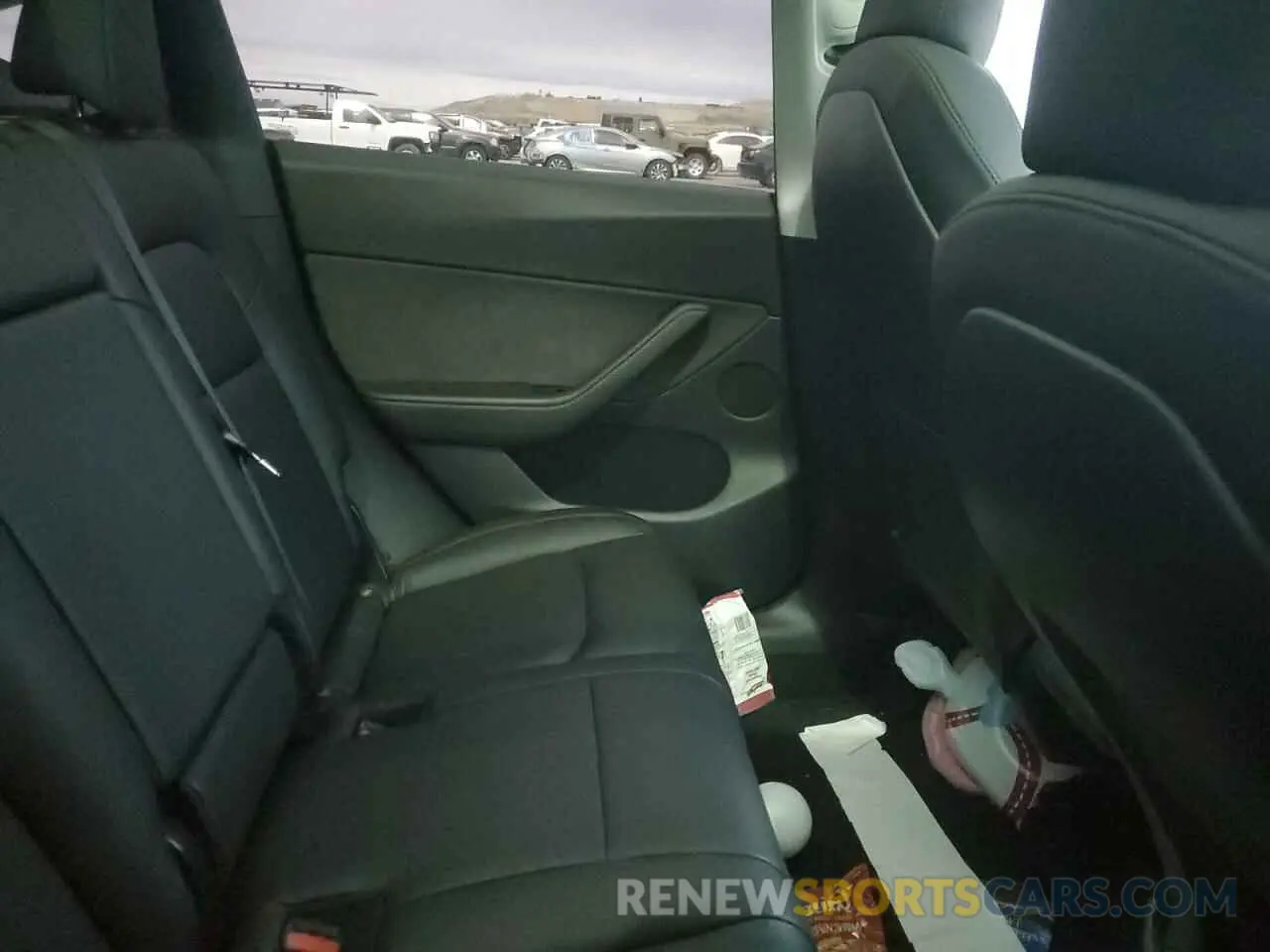 11 Photograph of a damaged car 5YJYGDEE1LF009967 TESLA MODEL Y 2020